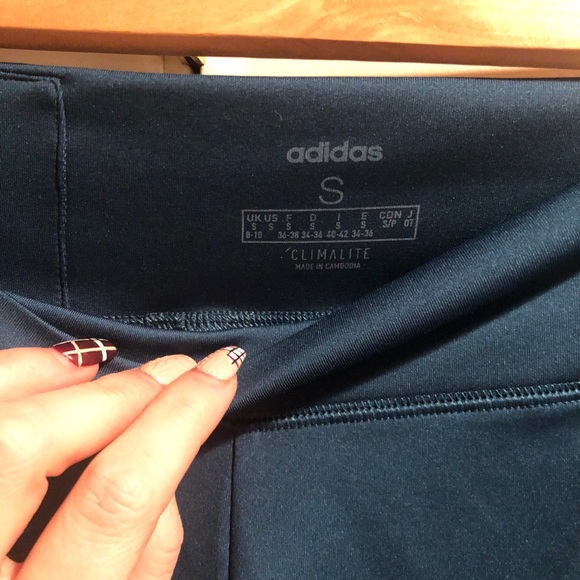 Adidas sports leggings - Picture 1 of 3
